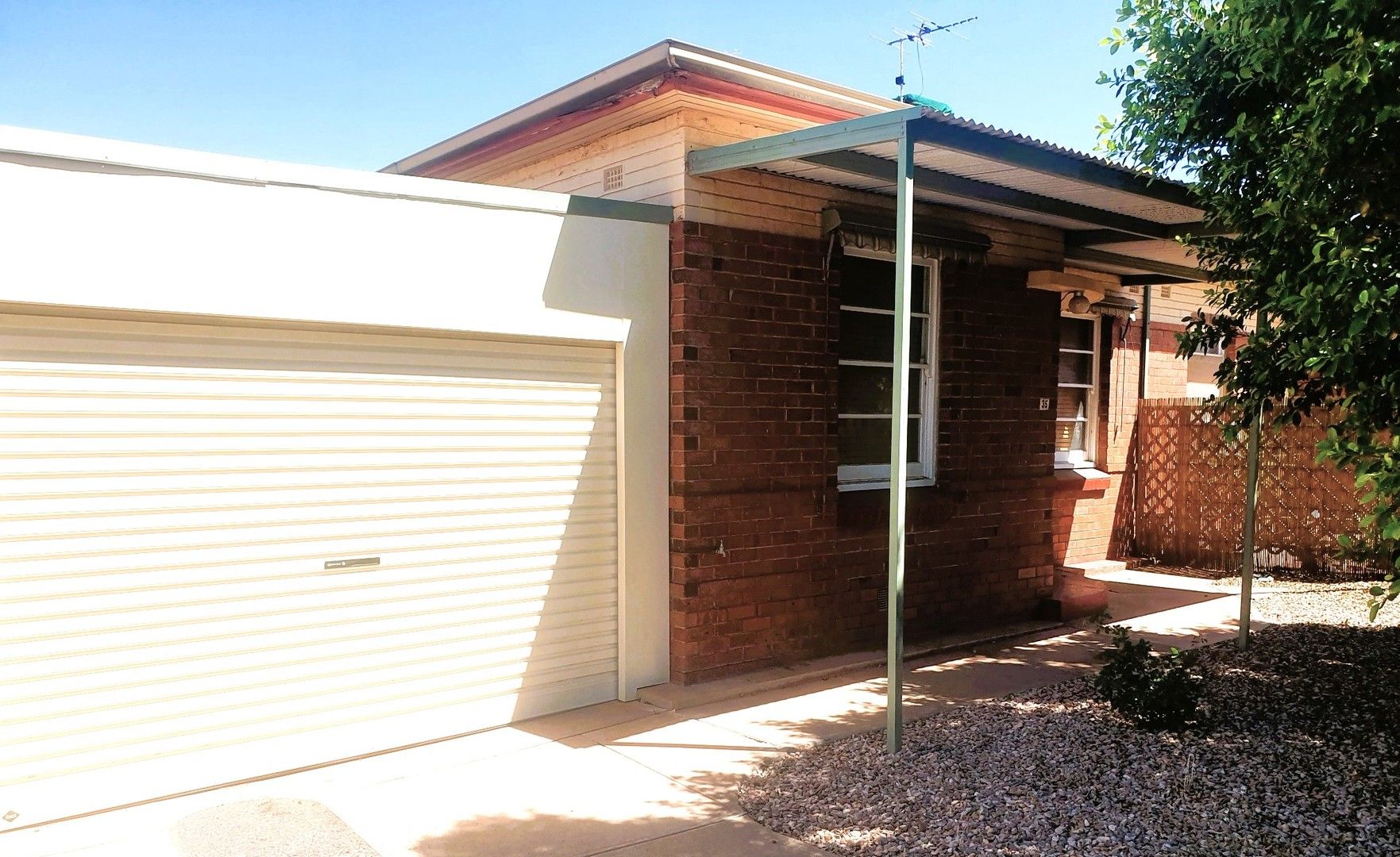 2 bedrooms House in 35 Brealey Street WHYALLA PLAYFORD SA, 5600