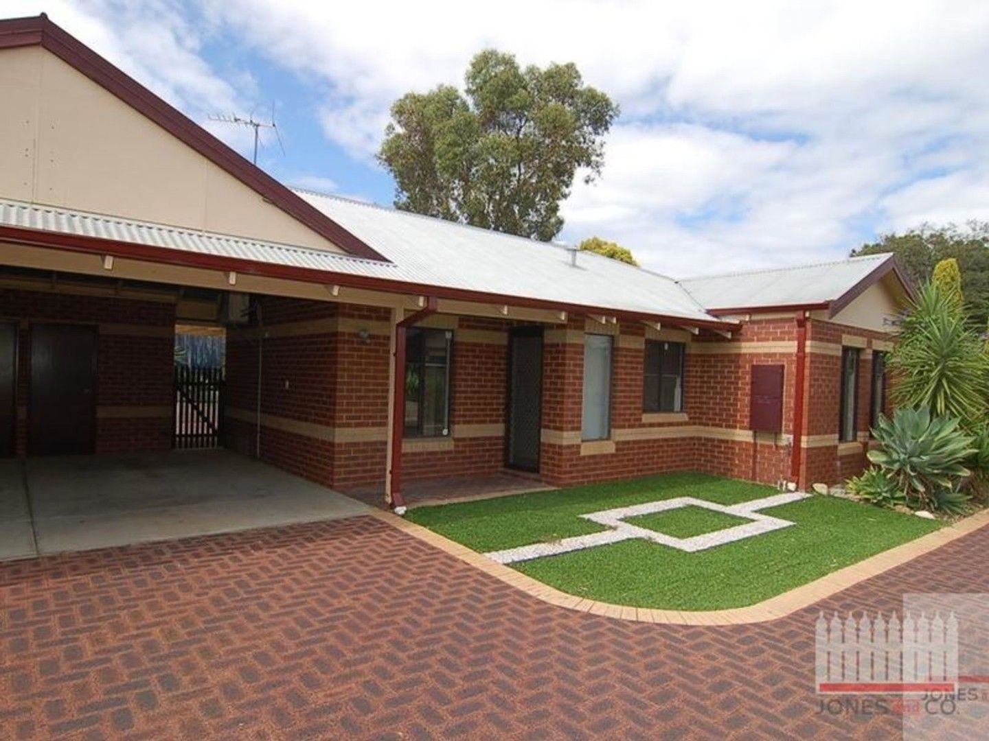 2 bedrooms Villa in 40/22 Devon Road BASSENDEAN WA, 6054