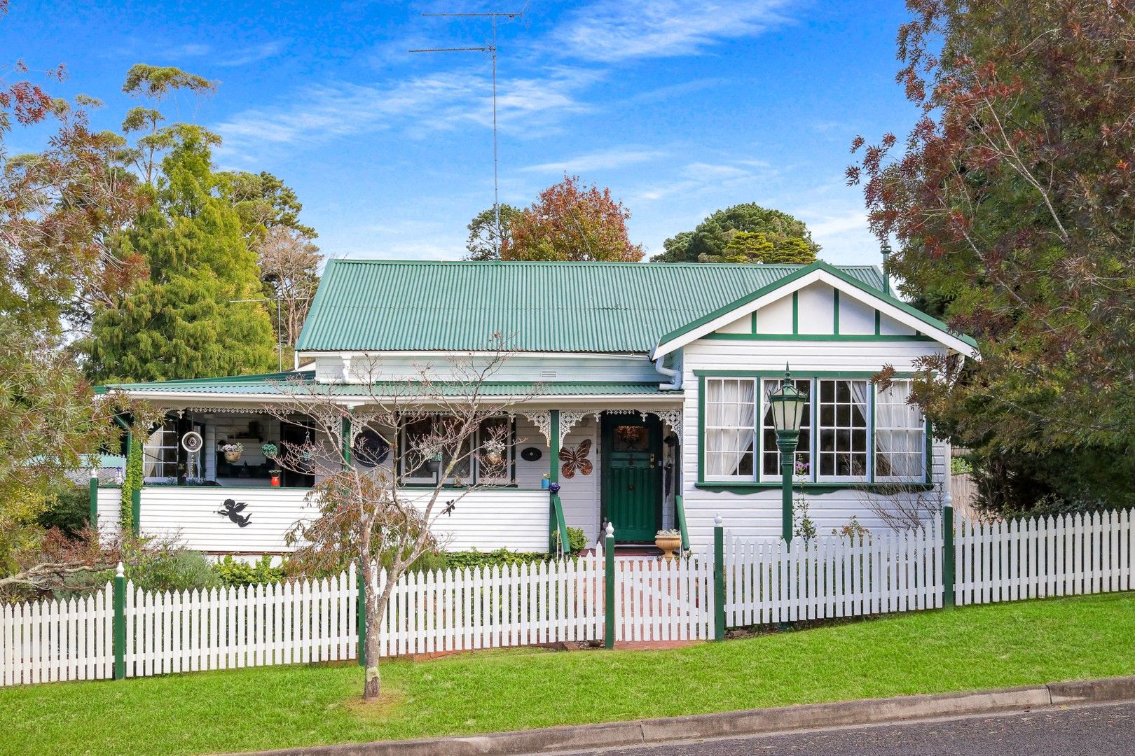 15 Hughes Avenue, Lawson NSW 2783, Image 0