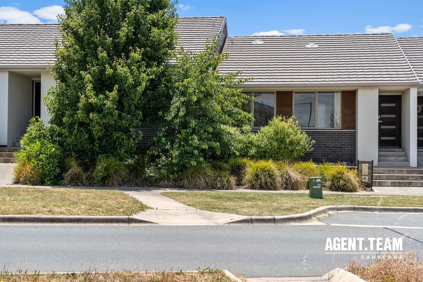 3 bedrooms Townhouse in 30 Whitrod Avenue CASEY ACT, 2913