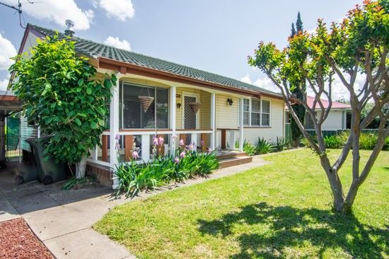 3 bedrooms House in 106 Susanne Street TAMWORTH NSW, 2340