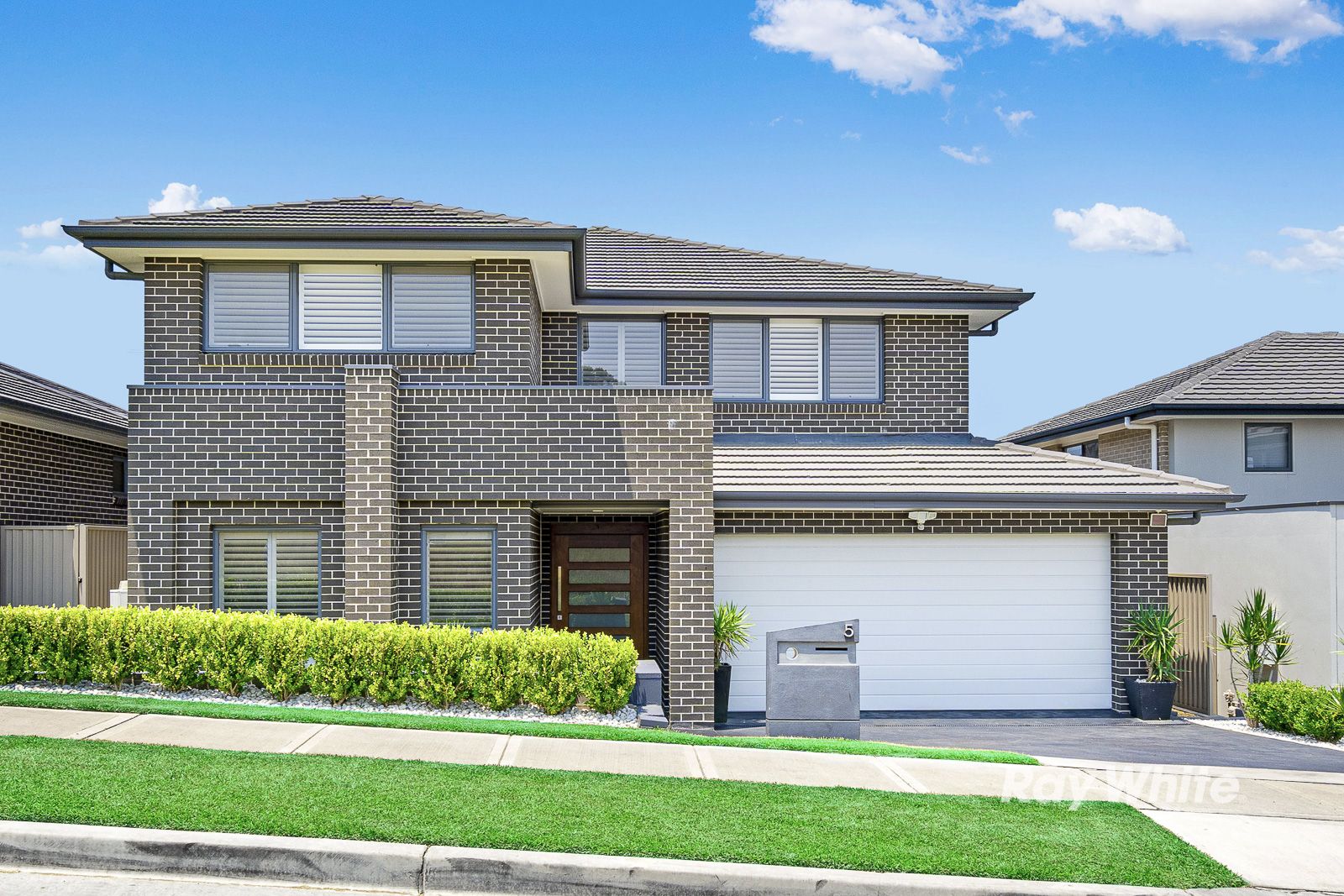 5 Lumsden Avenue, North Kellyville Property History & Address