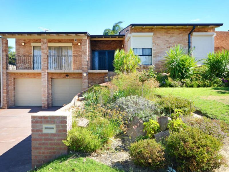 4 bedrooms House in 23 Felgate Place WARWICK WA, 6024