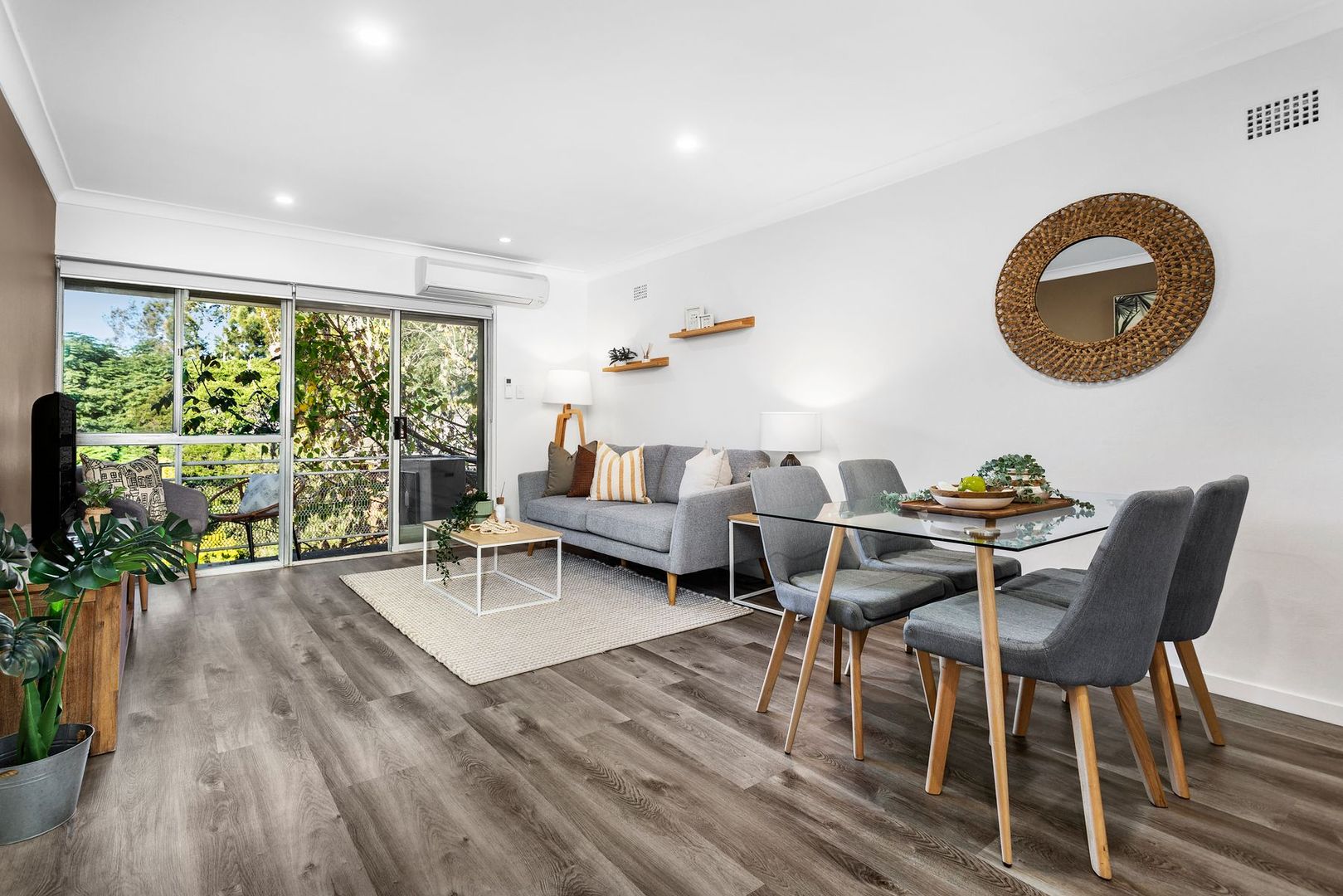 2 bedrooms Apartment / Unit / Flat in 14/42 Epping Road LANE COVE NSW, 2066