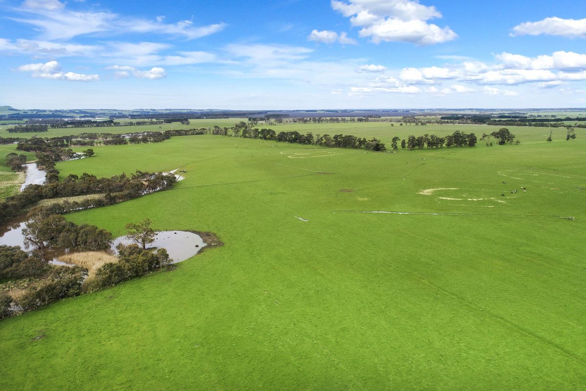 Timboon-Terang & Terang-Cobden Road, Dixie VIC 3265, Image 1