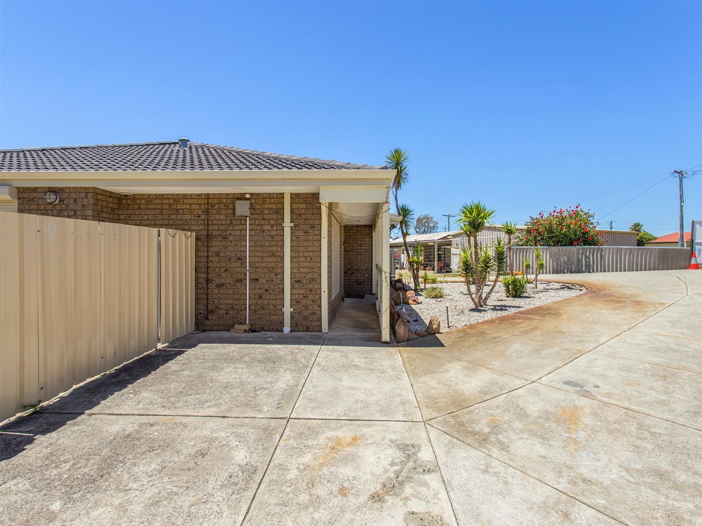 6 Iris Place, Yangebup WA 6164, Image 1