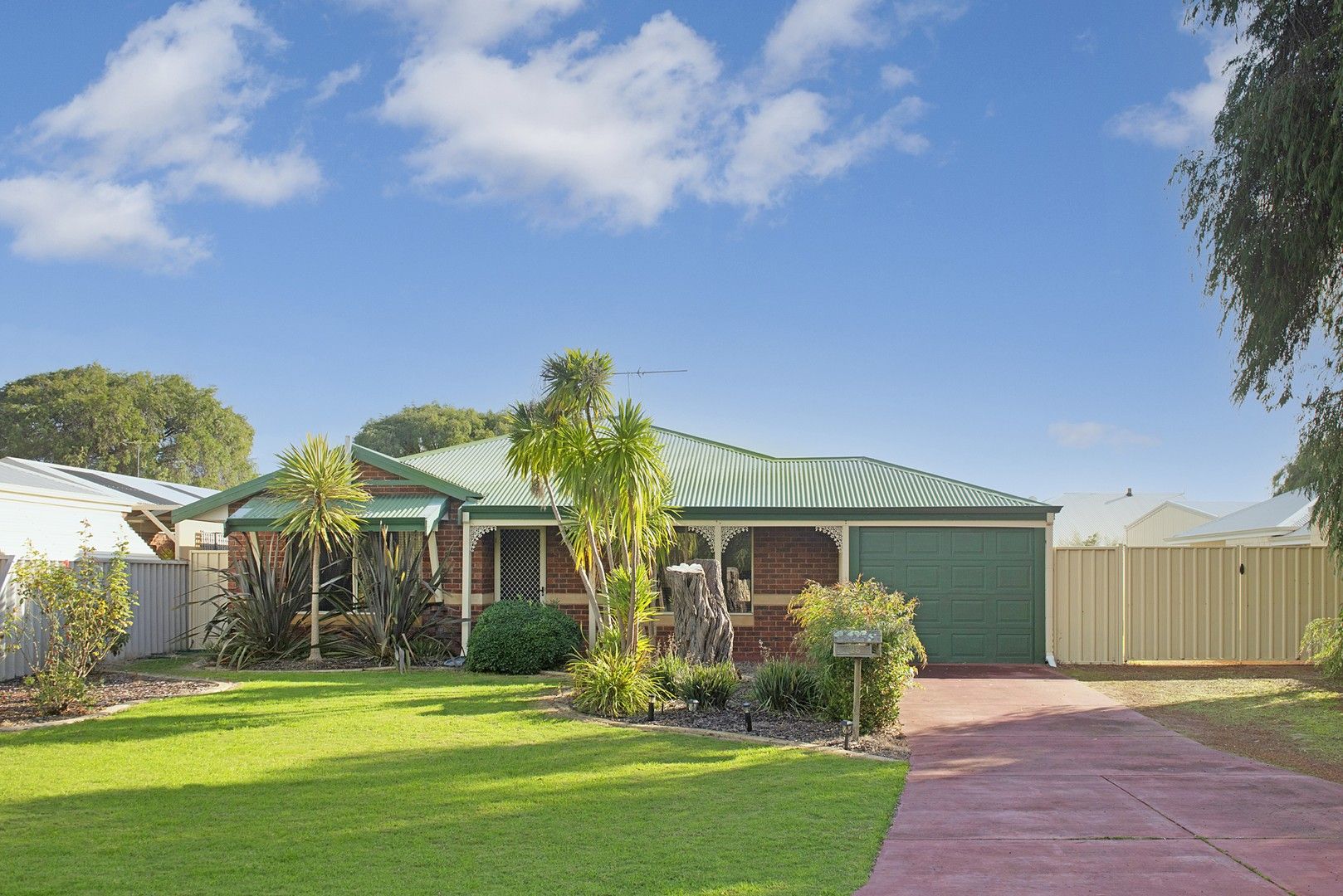 25 Harwood Road, Geographe WA 6280, Image 0