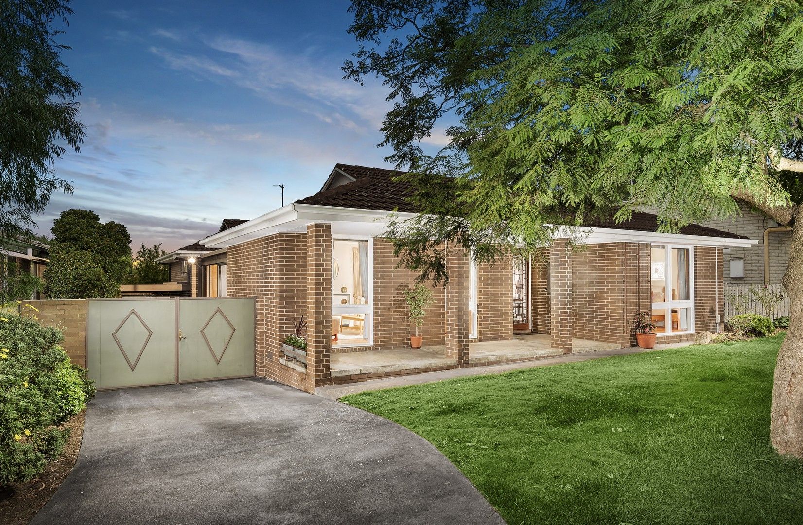 3 bedrooms House in 246 Yallambie Road YALLAMBIE VIC, 3085