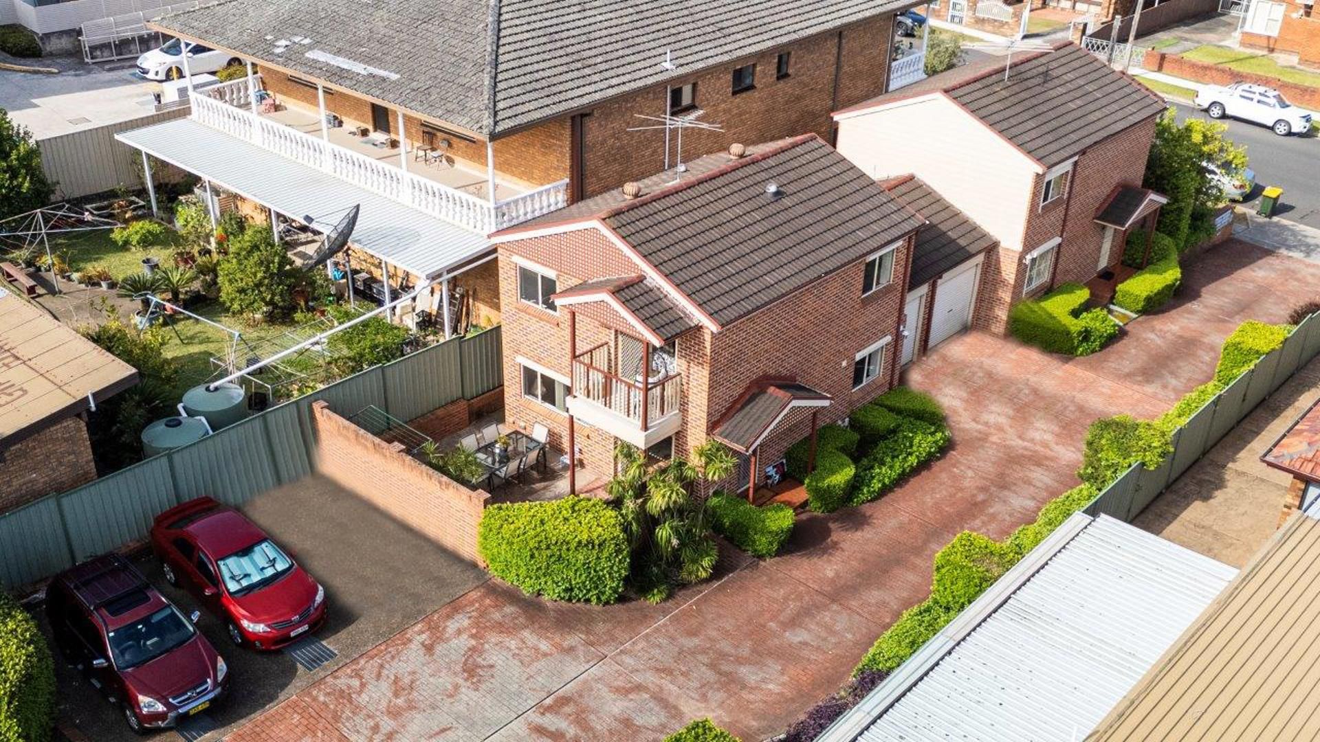 3 bedrooms Townhouse in 11/35 Marlborough Street SMITHFIELD NSW, 2164