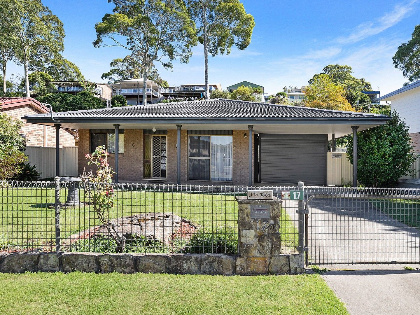 17 Timbara Crescent, Surfside NSW 2536, Image 0