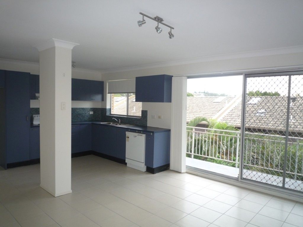 2 bedrooms Apartment / Unit / Flat in 4/271 Enoggera Road NEWMARKET QLD, 4051