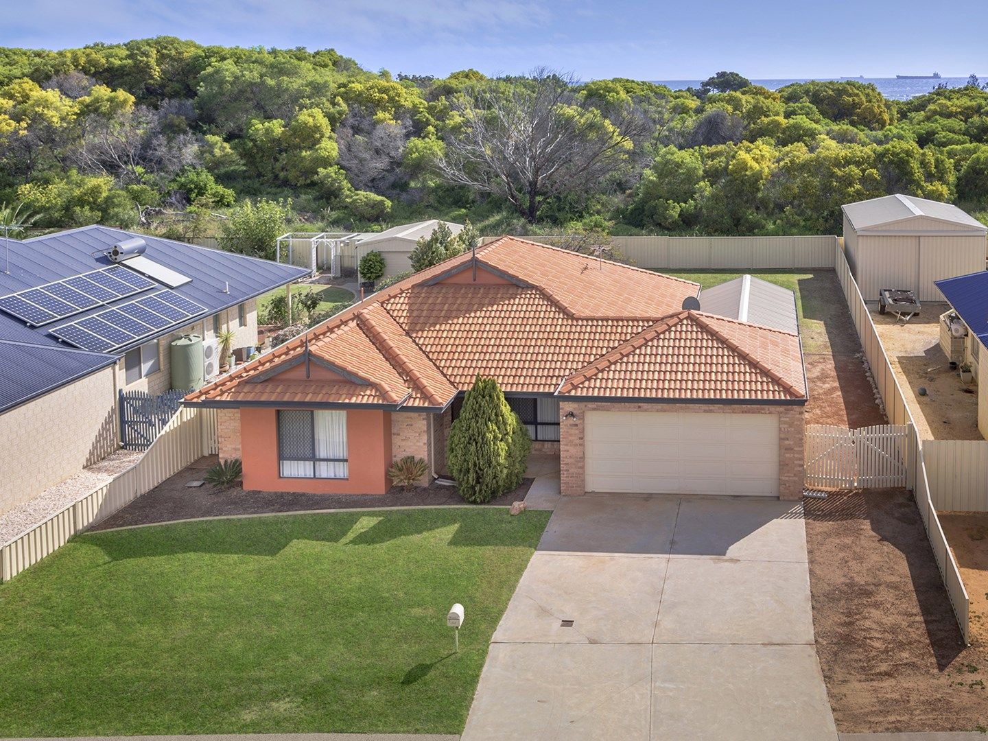 24 Stillwater Ave, Drummond Cove WA 6532, Image 0