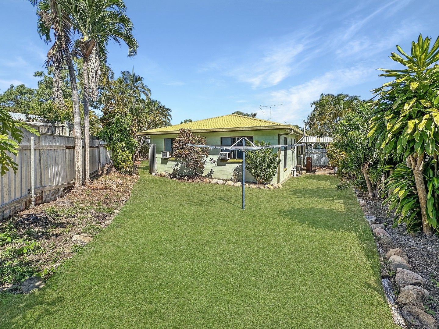 Unit 2/2 Widdowson Ct, Picnic Bay QLD 4819, Image 0