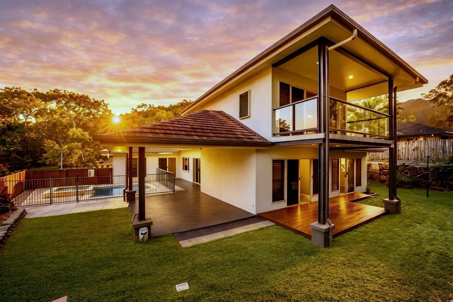 18 Orana Street, Caravonica QLD 4878