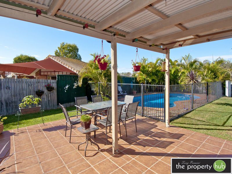 30 Holly Crescent, Windaroo QLD 4207, Image 0