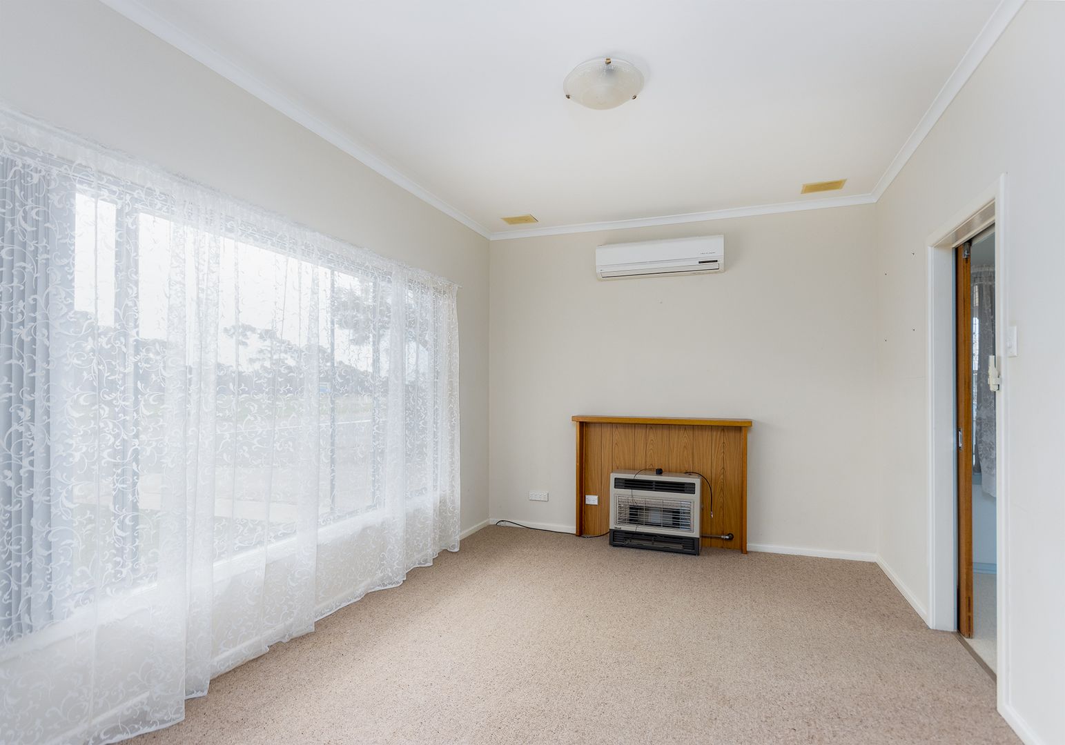 22 Lindsay Tce, Kadina SA 5554, Image 2