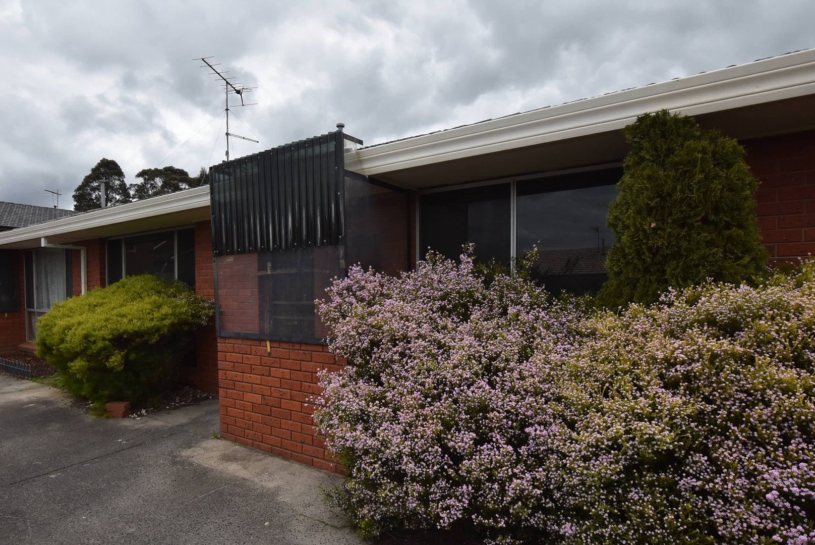 2 bedrooms Apartment / Unit / Flat in 2/9 Stamford St NEWBOROUGH VIC, 3825