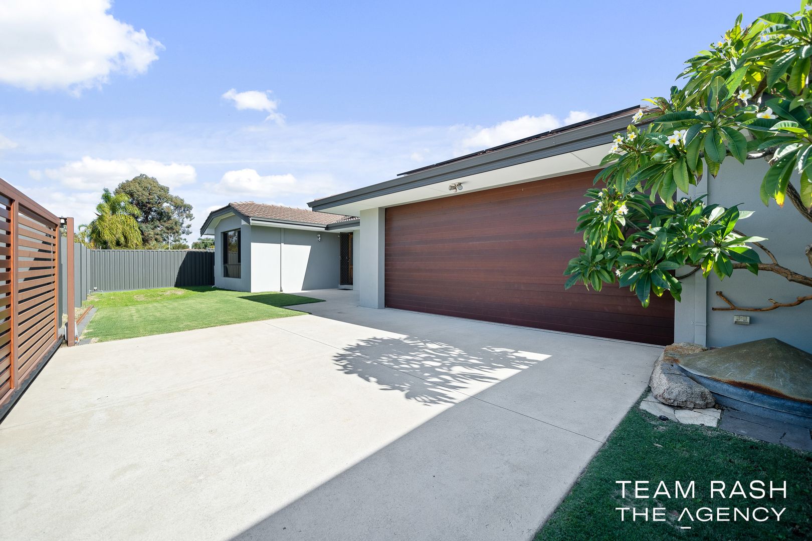 62 Vista Parade, Ballajura WA 6066, Image 2