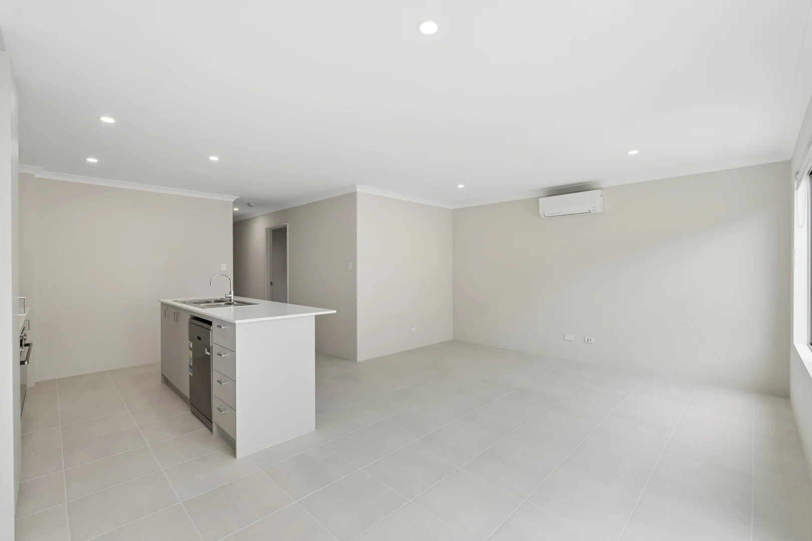 Additional image 5 of 23 Buccaneer Road, Eglinton WA 6034