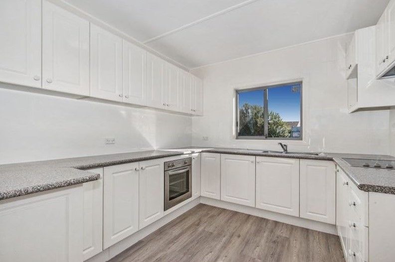 2 bedrooms Apartment / Unit / Flat in 142 Osborne Parade WARILLA NSW, 2528