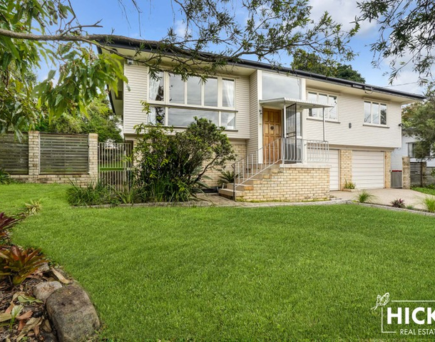 8 Heston Street, Stafford Heights QLD 4053