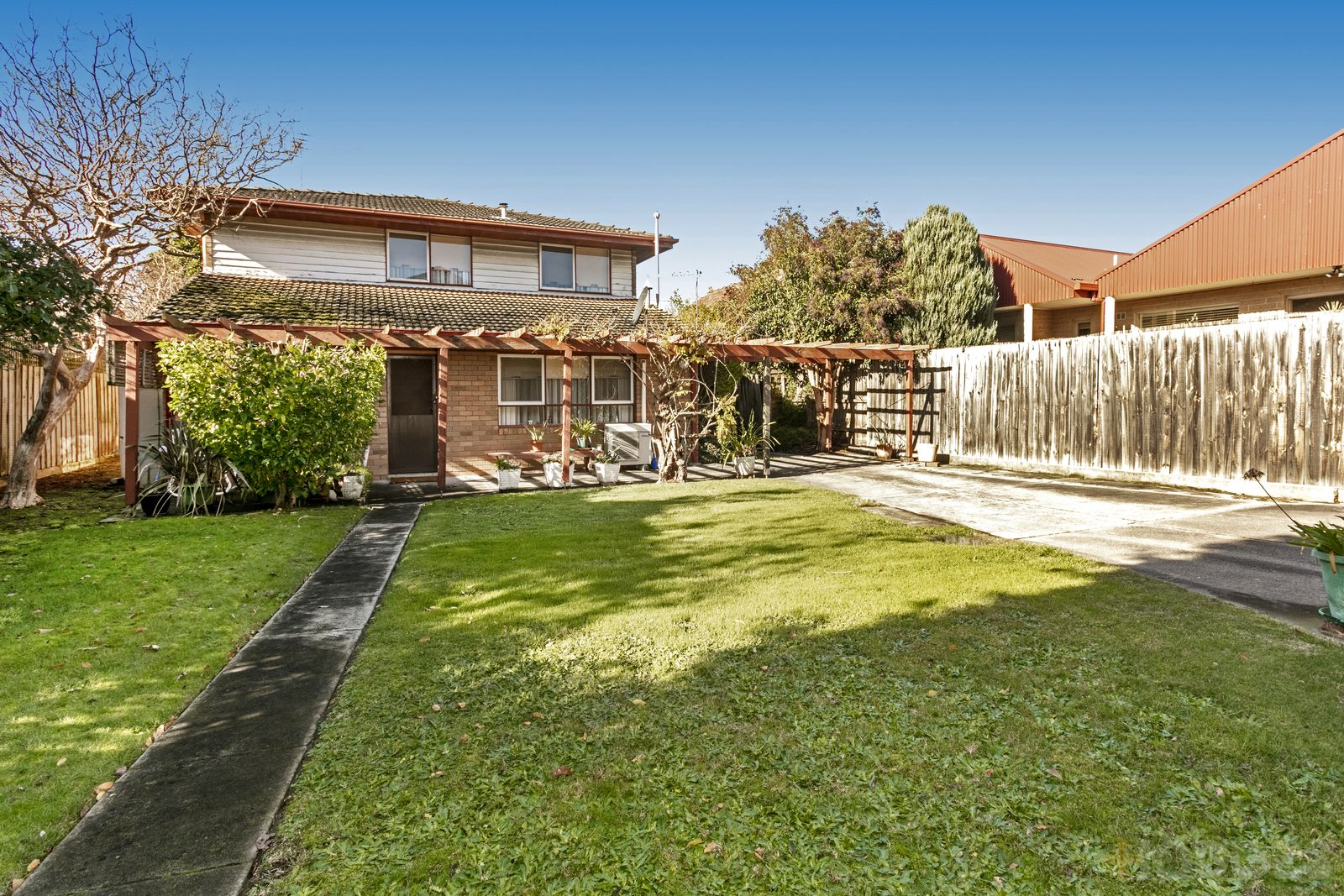 99 Cochrane Street, Brighton VIC 3186, Image 2