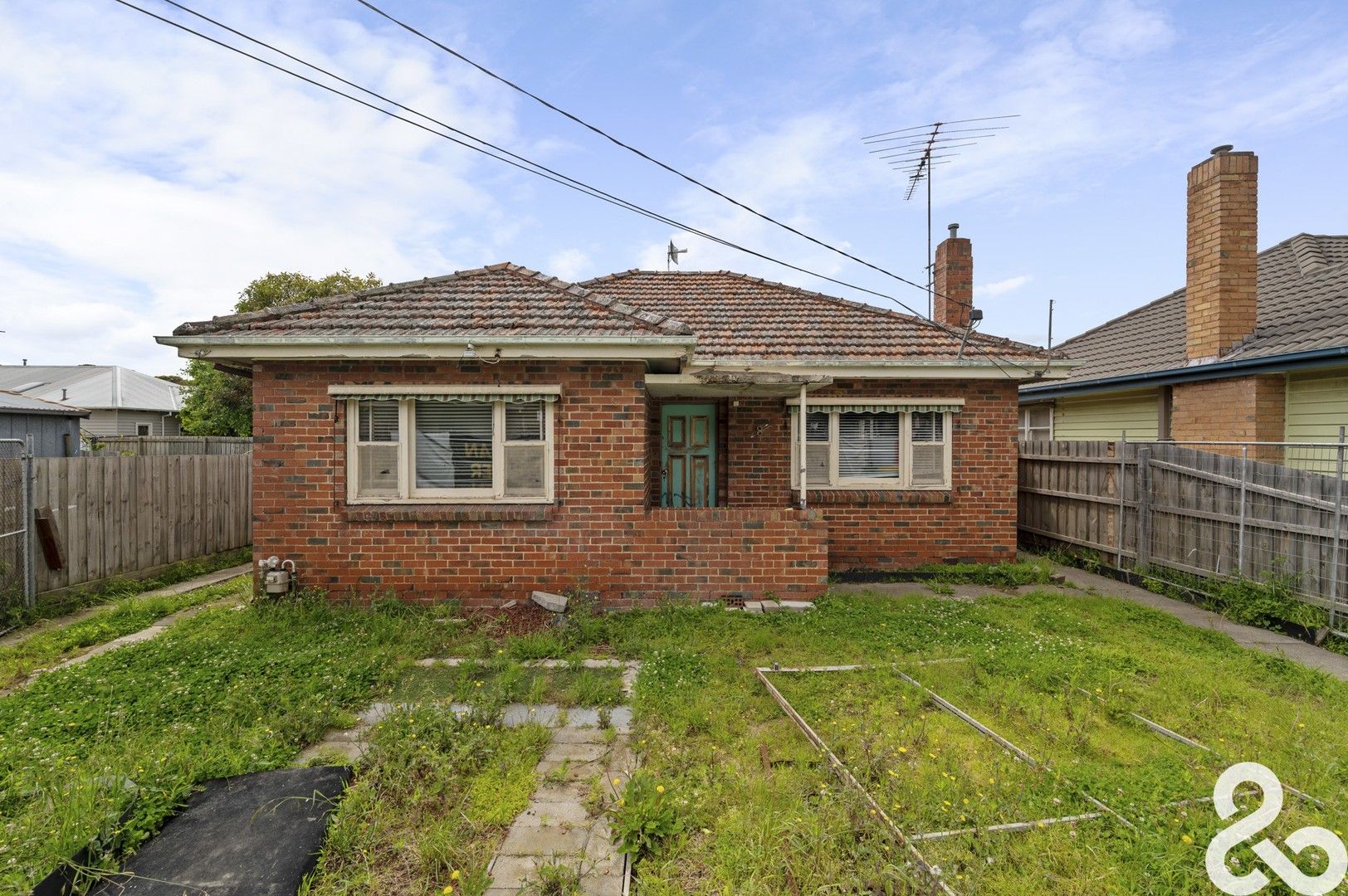 3 bedrooms House in 8 Lunette Avenue PRESTON VIC, 3072
