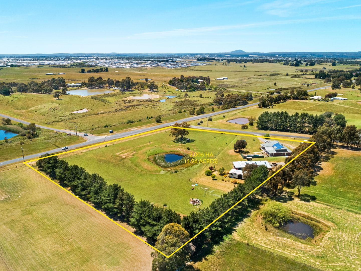 253 Henderson Road, Smythes Creek VIC 3351, Image 1