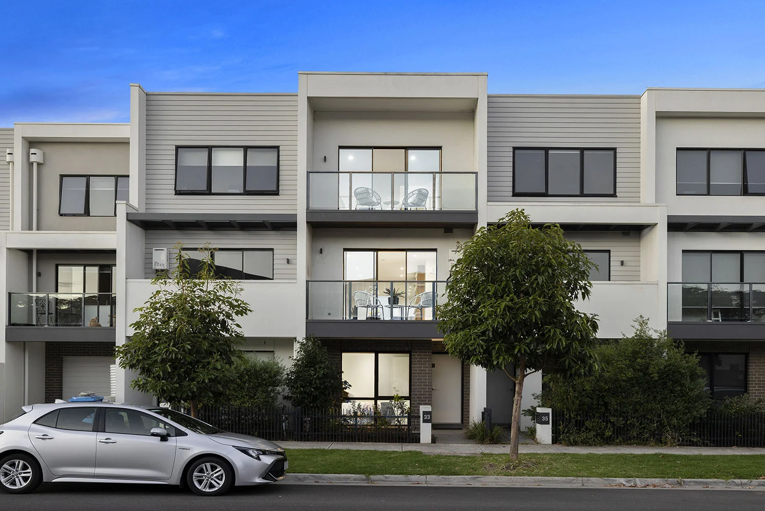 Primary image of 33 Charlton Avenue, Cheltenham VIC 3192