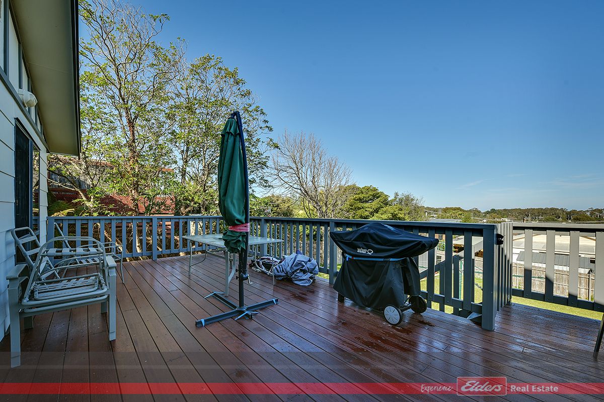 166 Thorpes Lane, Lakes Entrance VIC 3909, Image 2