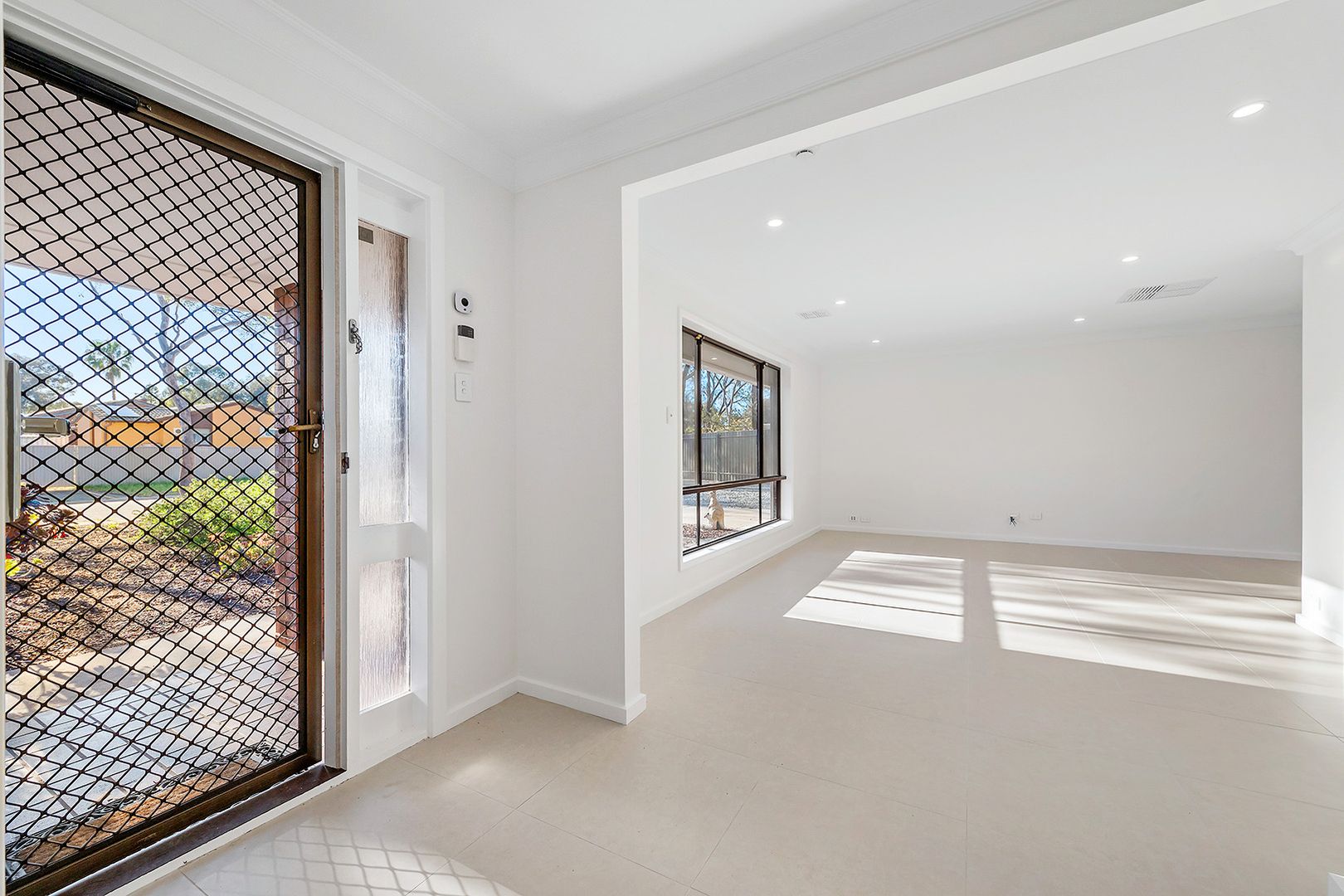 16 Japonica Crescent, Parafield Gardens SA 5107, Image 2