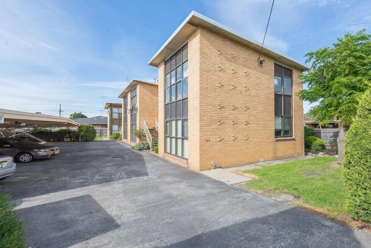1 bedrooms Apartment / Unit / Flat in 7/164 Warrigal Road MENTONE VIC, 3194