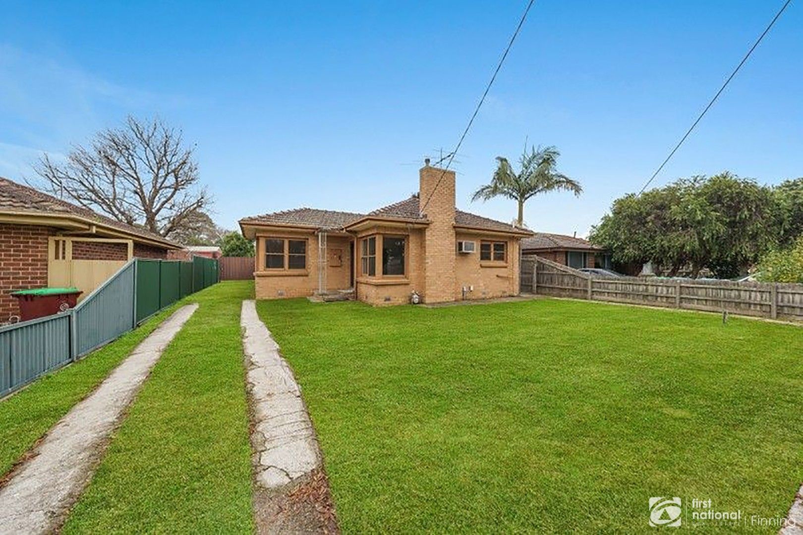 2 bedrooms House in 40 Lyall Street CRANBOURNE VIC, 3977