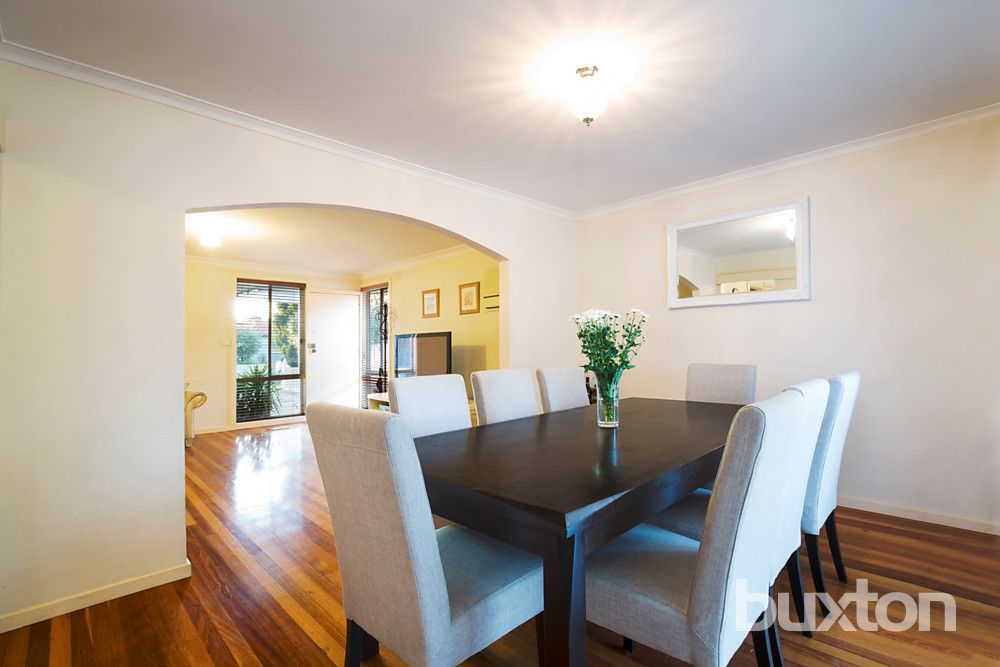 4 Montrose Street, Oakleigh South VIC 3167, Image 2