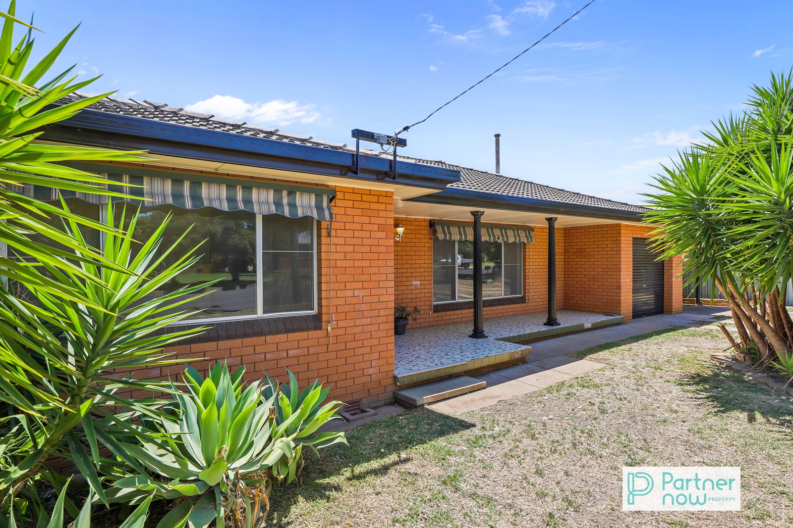 4 bedrooms House in 29 Kinarra Street TAMWORTH NSW, 2340