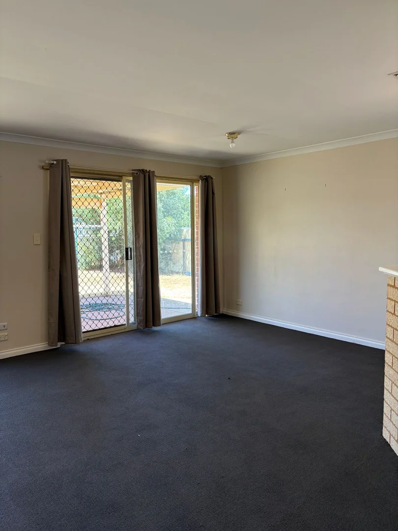 Additional image 4 of 207C Hare Street, West Lamington WA 6430