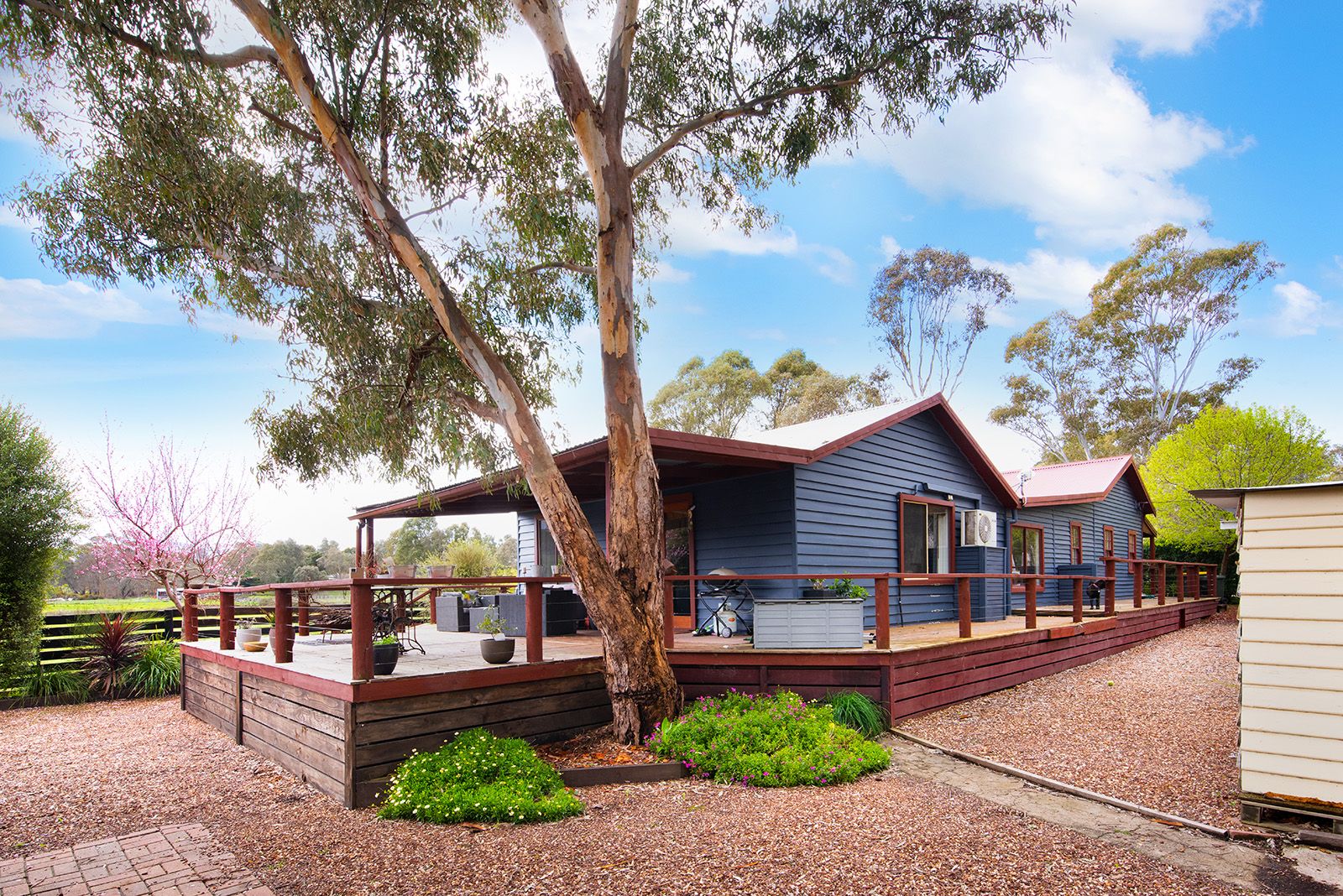 117 Victoria Road, Harcourt VIC 3453 Domain