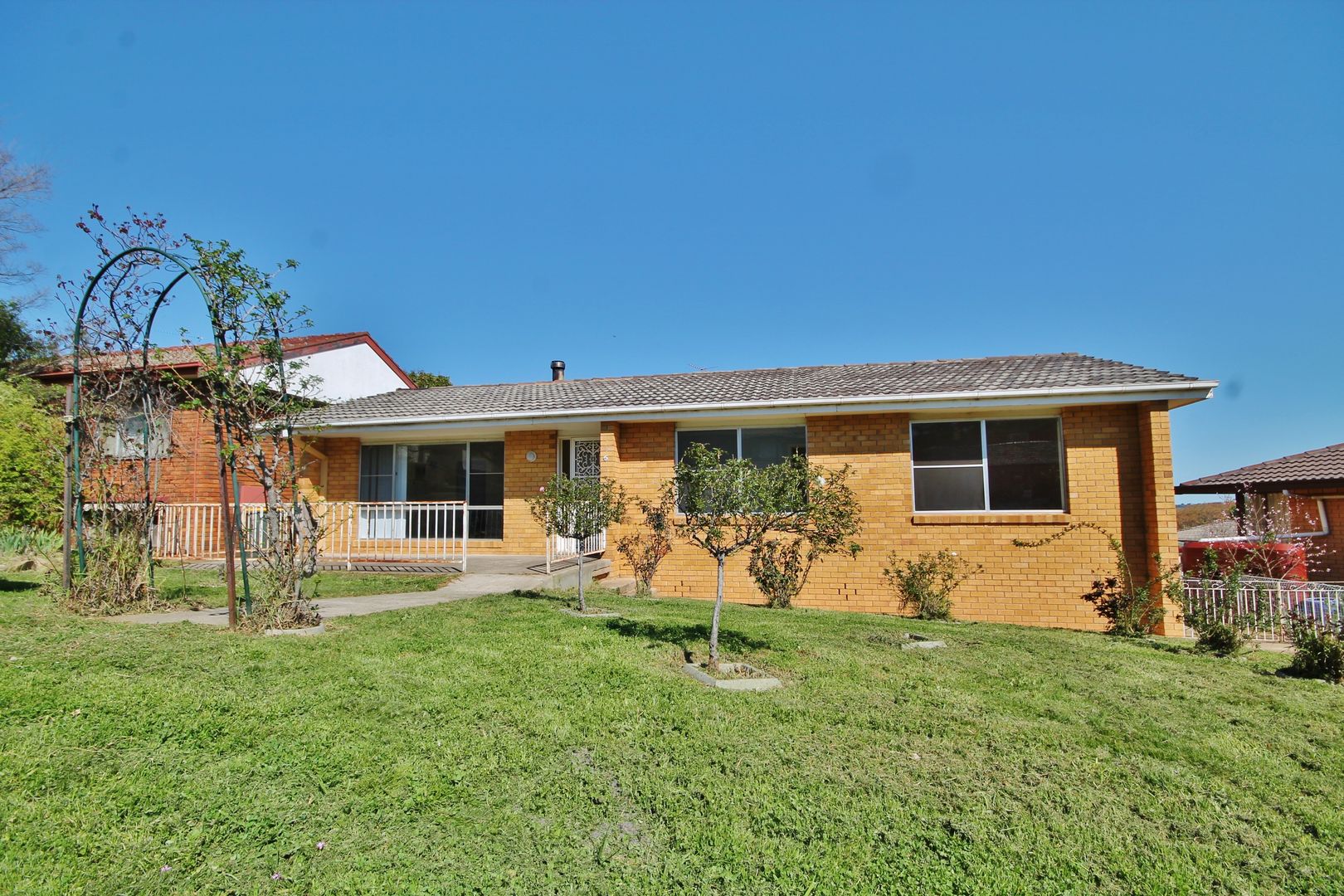 6 Cherry Court, Young NSW 2594