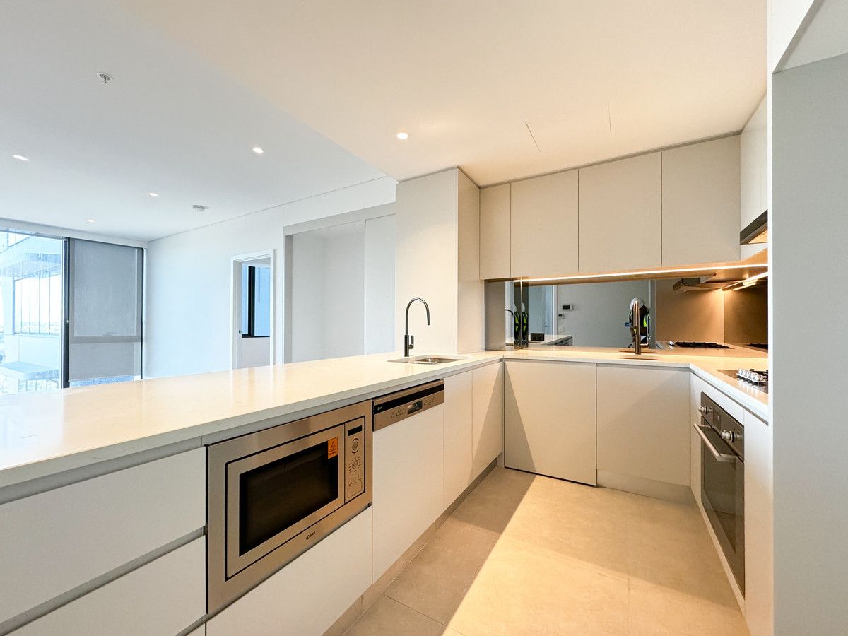 2 bedrooms Apartment / Unit / Flat in Level8/34-36 Walker Street RHODES NSW, 2138
