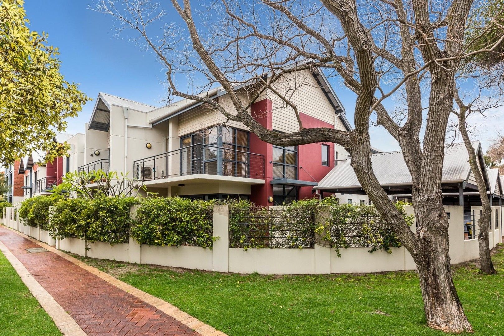 2 bedrooms Apartment / Unit / Flat in 10/31-37 Kadina Street NORTH PERTH WA, 6006