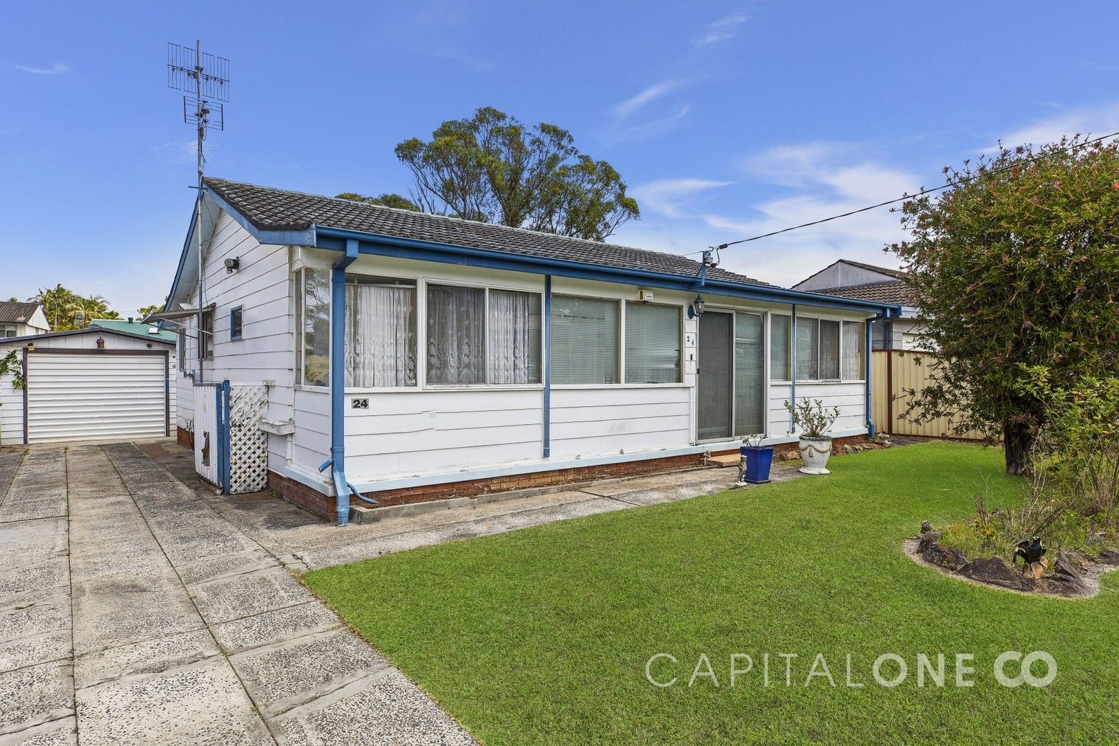 24 Spring Valley Avenue, Gorokan NSW 2263, Image 2