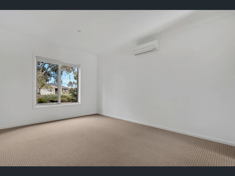 8 Etheridge Lane, Craigieburn VIC 3064, Image 1