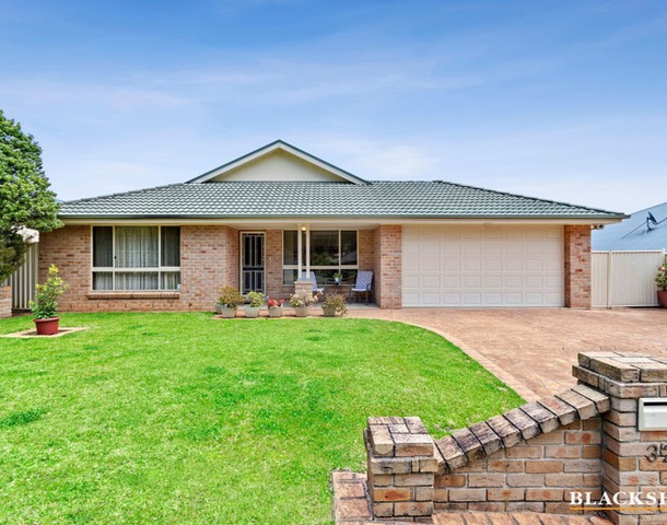 32 Courtenay Crescent, Long Beach NSW 2536