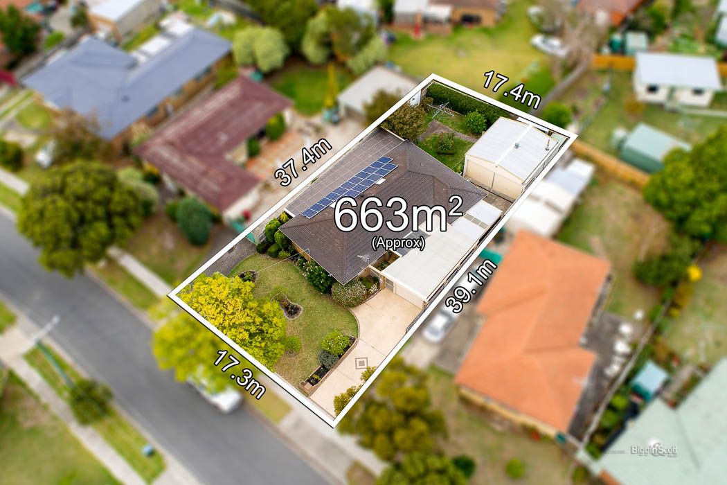 12 Chateau Avenue, Narre Warren VIC 3805, Image 1