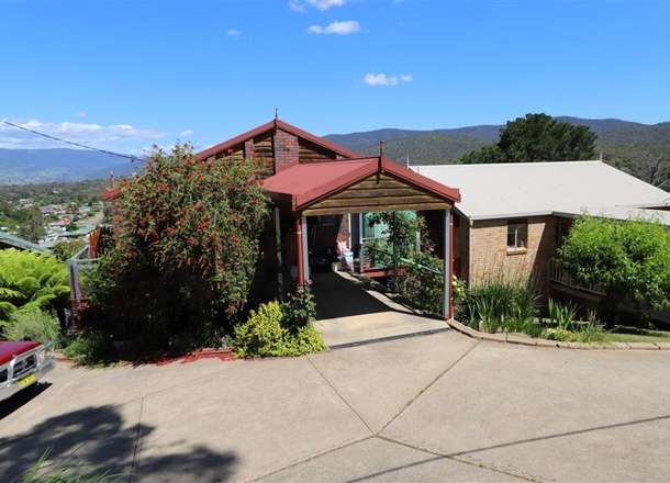 114 Howick Street, Tumut NSW 2720