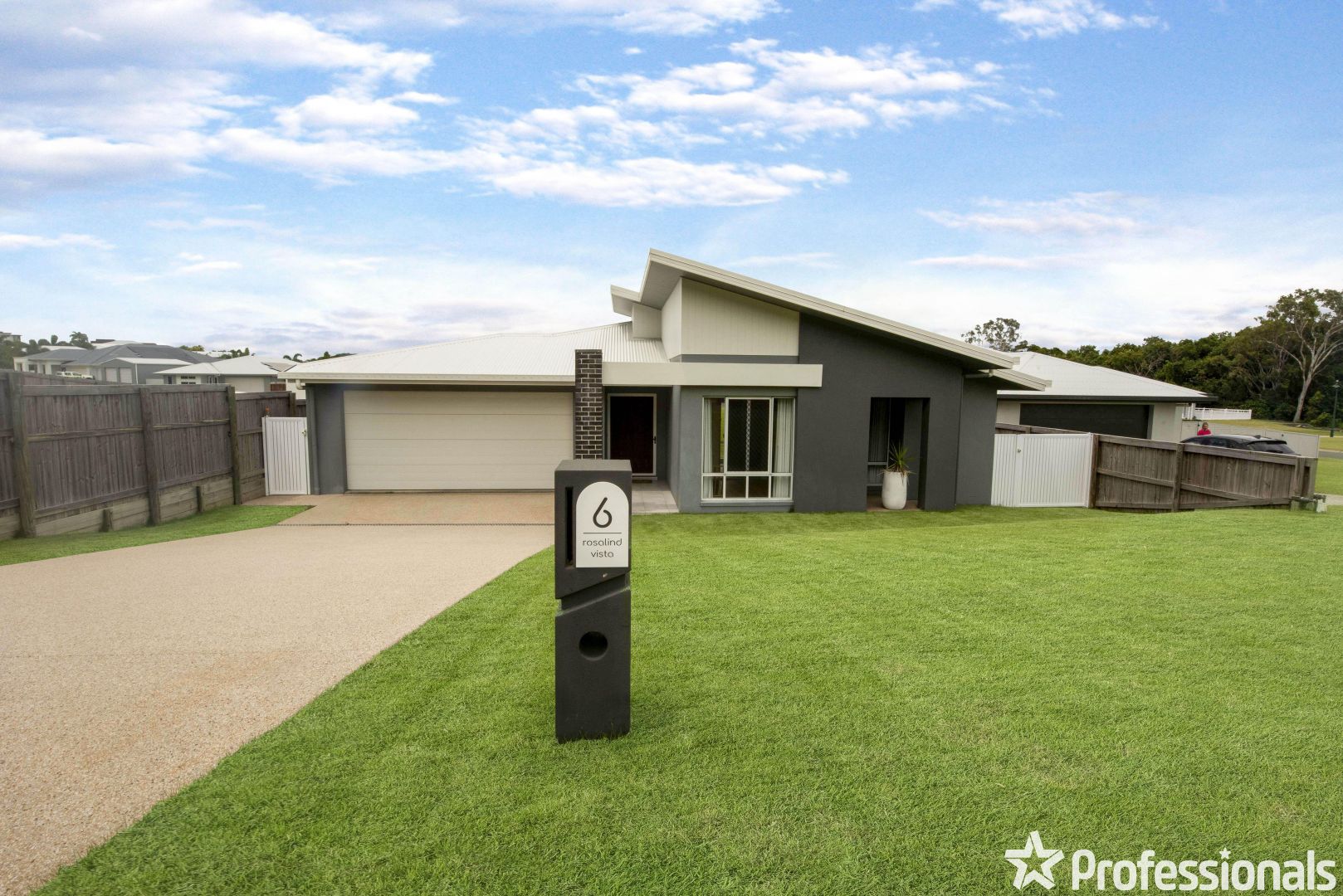 6 Rosalind Vista, Richmond QLD 4740, Image 2