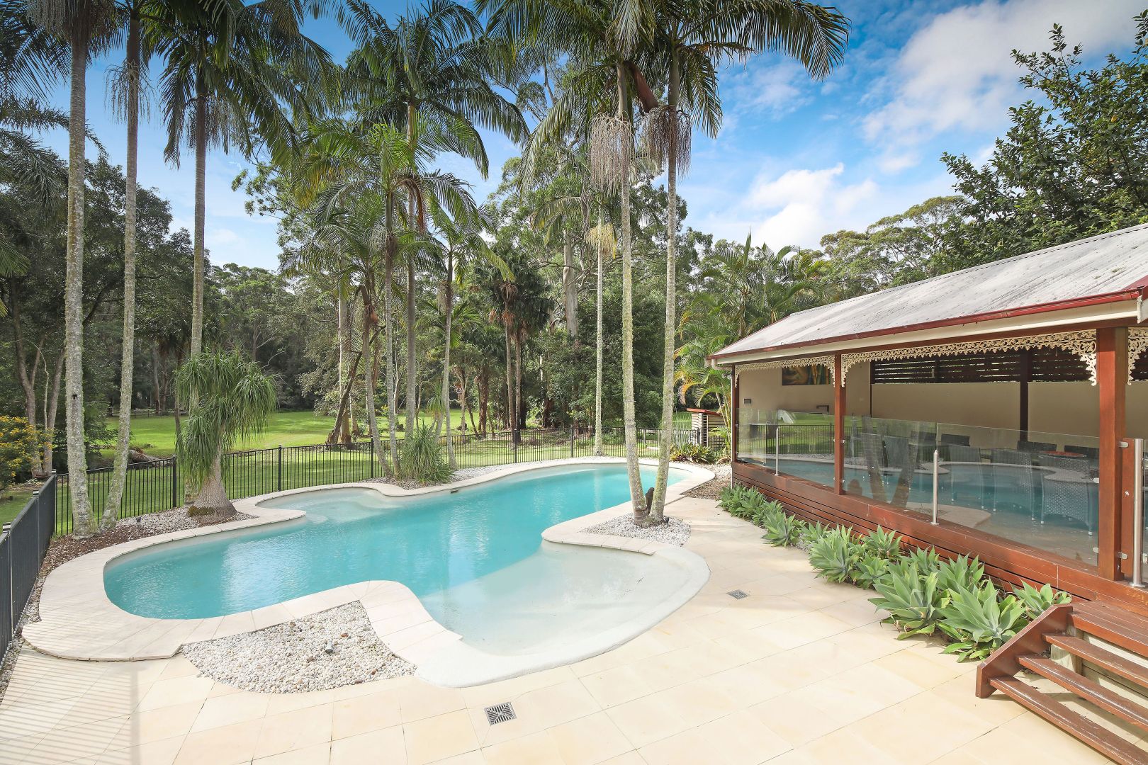 Tumbi Umbi NSW 2261 - 5 beds house for Sale - 2019249240 | Domain