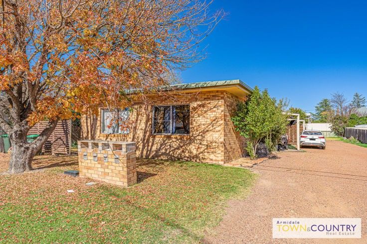 4/4 Speare Avenue, Armidale NSW 2350