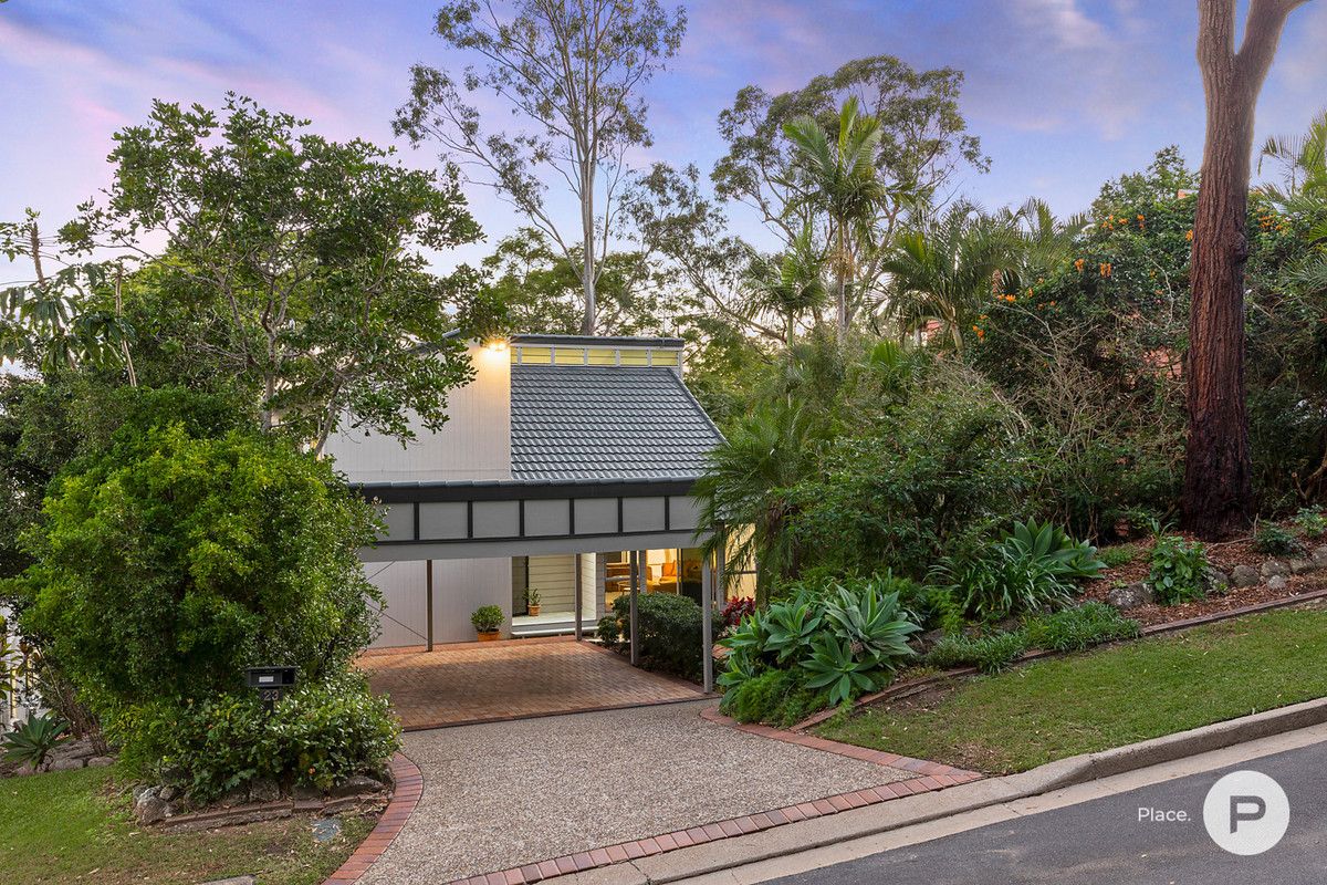 23 Cluden Street, Holland Park West QLD 4121, Image 1