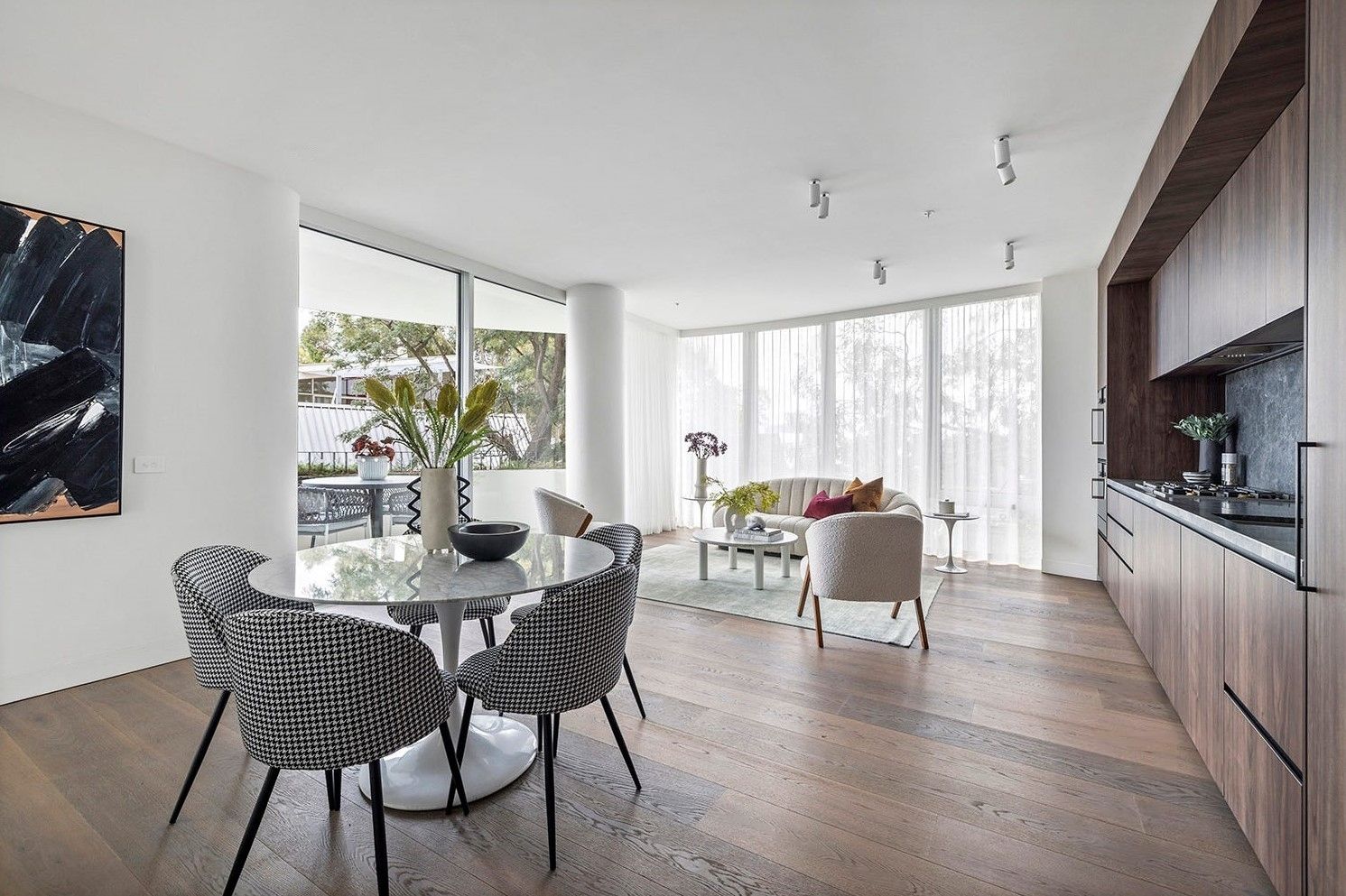 2 bedrooms Apartment / Unit / Flat in 204/6 Sydney Street PRAHRAN VIC, 3181